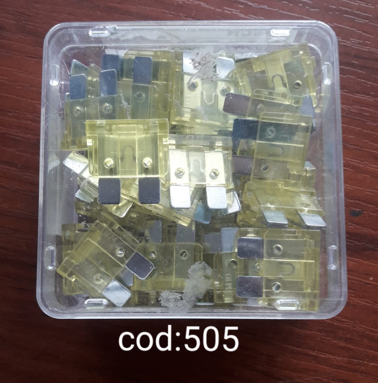http://sistemasgenesis.com.ec:9876/desingcar/static/image/product/505.jpg